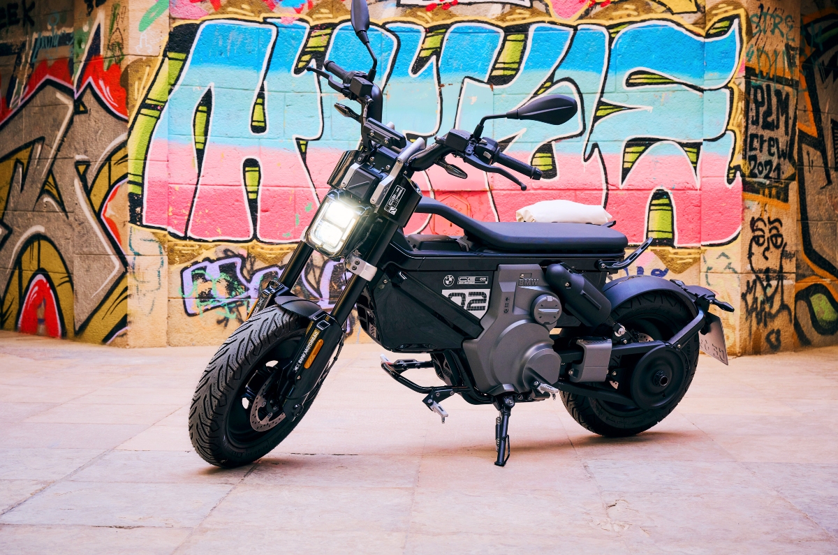 BMW CE 02 electric bike price, range, design.